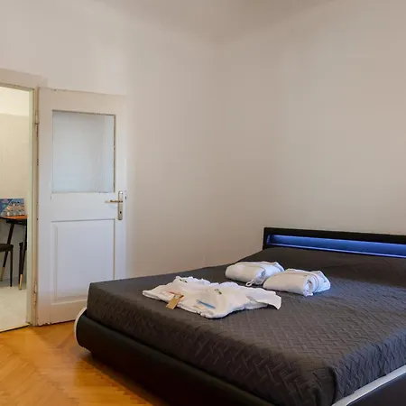Vista&Capriccio 2 Apartman *